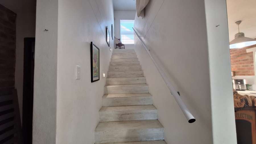 3 Bedroom Property for Sale in Stilbaai Oos Western Cape